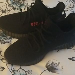 Yeezy Bred V2